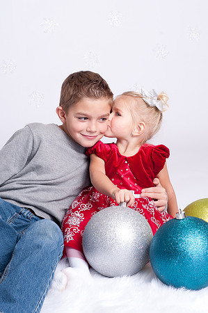 Christmas MiniSession | www.ShaunaRaesPhotography.com