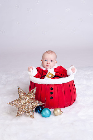 Christmas MiniSession | www.ShaunaRaesPhotography.com