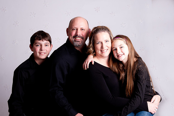 Christmas MiniSession | www.ShaunaRaesPhotography.com