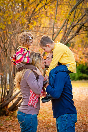 Family | www.ShaunaRaesPhotography.com