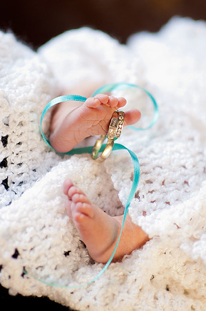 Newborns | www.ShaunaRaesPhotography.com