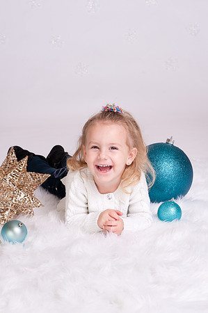 Christmas MiniSession | www.ShaunaRaesPhotography.com