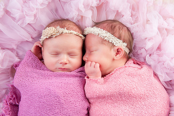 Newborns | www.ShaunaRaesPhotography.com