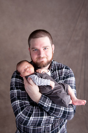 Newborns | www.ShaunaRaesPhotography.com