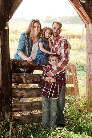 Family | www.ShaunaRaesPhotography.com