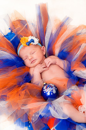 Newborns | www.ShaunaRaesPhotography.com