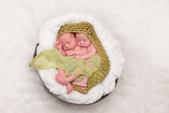 Newborns | www.ShaunaRaesPhotography.com